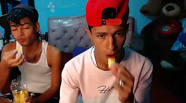 Snapshot of gustavo_saaled19 chatting on 12-13-24, 11:39 gustavo saaled19 online show from 12-13-24, 11:39