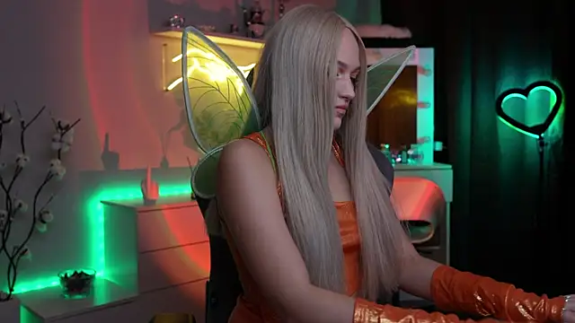 MrsTenderBeast online show from 11-24-25, 04:18