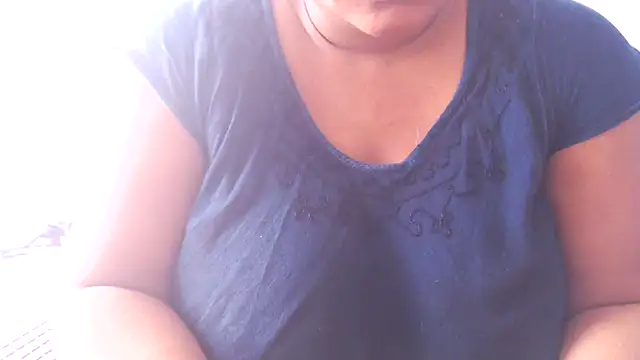 Snapshot of dayanasanz chatting on 01-30-25, 06:32 dayanasanz online show from 01-30-25, 06:32