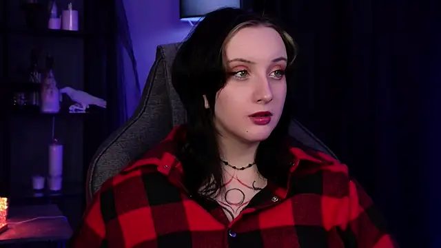 AsheLucker online show from 02-06-26, 07:17