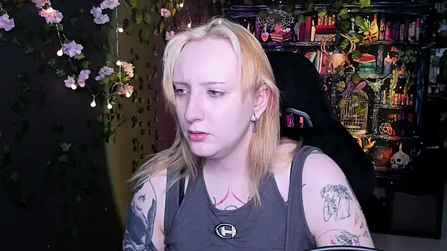 AsheLucker online show from 05-30-26, 03:25