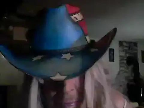 Snapshot of CROSSCOUNTRY1 chatting on 12-08-24, 09:57 CROSSCOUNTRY1 online show from 12-08-24, 09:57