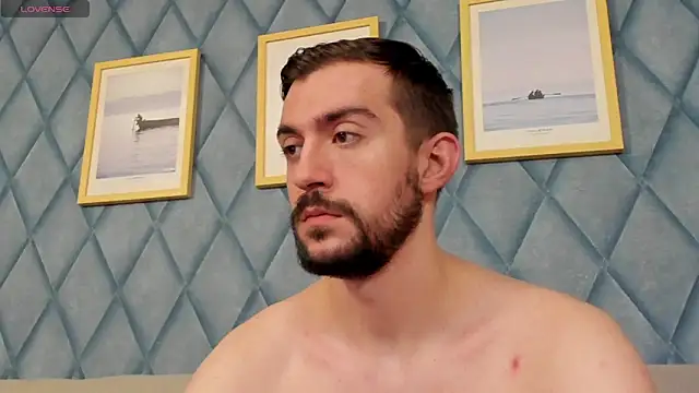 Snapshot of Dylan_Best chatting on 07-16-26, 12:00 Dylan Best online show from 07-16-26, 12:00