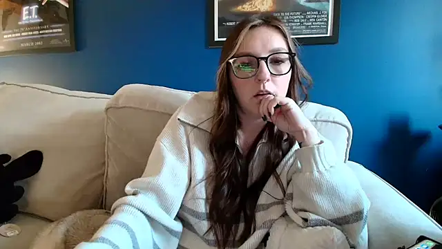 short sweetpea online show from 11-21-25, 03:00