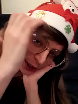 Snapshot of LouGabriel chatting on 12-22-24, 06:37 LouGabriel online show from 12-22-24, 06:37