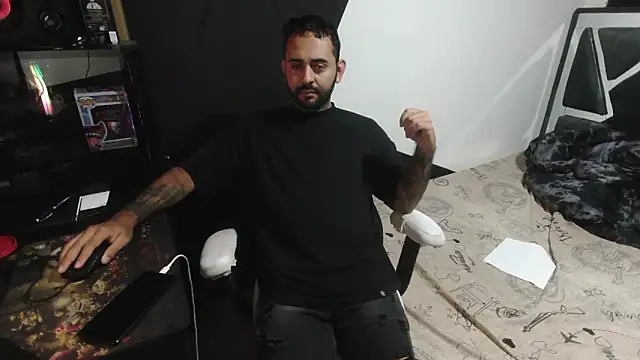 TeddyGominola  online show from 10-17-25, 09:50