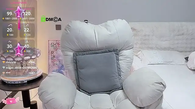 Happy Kitty online show from 10-25-25, 02:46