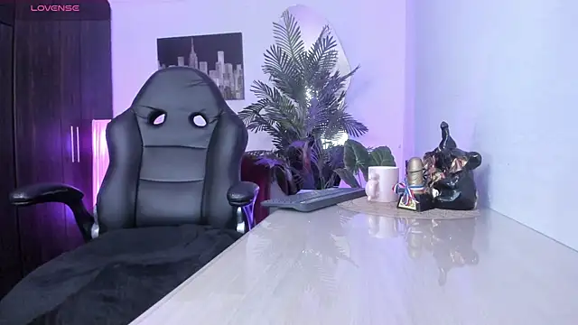 Amaia Bushida online show from 03-10-25, 02:06