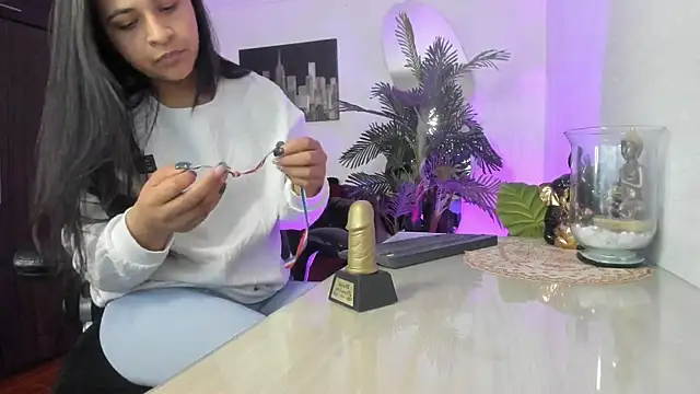 Amaia Bushida online show from 02-23-26, 01:58