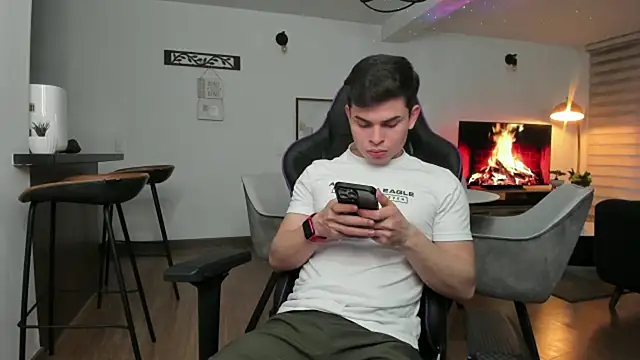 Snapshot of alejooo_twink chatting on 02-25-25, 09:57 alejooo twink online show from 02-25-25, 09:57