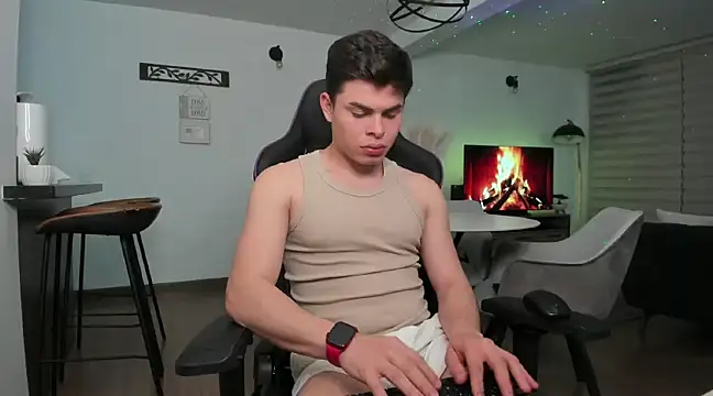 Snapshot of alejooo_twink chatting on 02-28-25, 11:56 alejooo twink online show from 02-28-25, 11:56