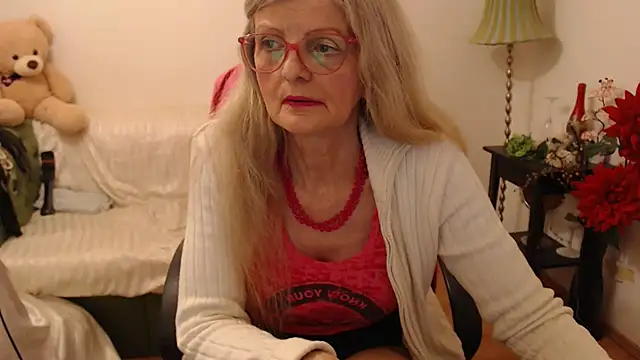 Snapshot of BlairFort chatting on 01-25-25, 06:24 BlairFort online show from 01-25-25, 06:24