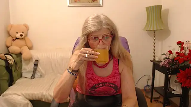 Snapshot of BlairFort chatting on 03-13-25, 12:05 BlairFort online show from 03-13-25, 12:05