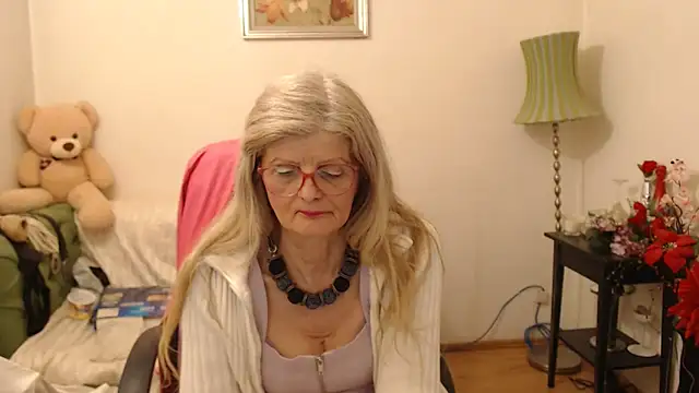 Snapshot of BlairFort chatting on 03-19-25, 08:22 BlairFort online show from 03-19-25, 08:22