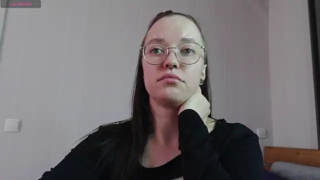 Snapshot of Aelita_bb chatting on 04-29-26, 11:14 Aelita bb online show from 04-29-26, 11:14