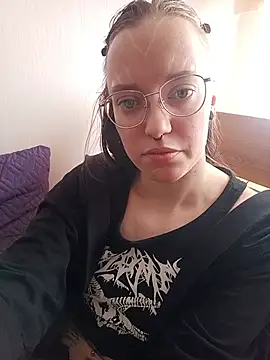 Snapshot of Aelita_bb chatting on 05-18-26, 08:42 Aelita bb online show from 05-18-26, 08:42