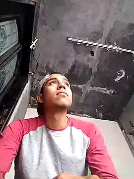 AlexAlejandro13 online show from 12-18-24, 07:41