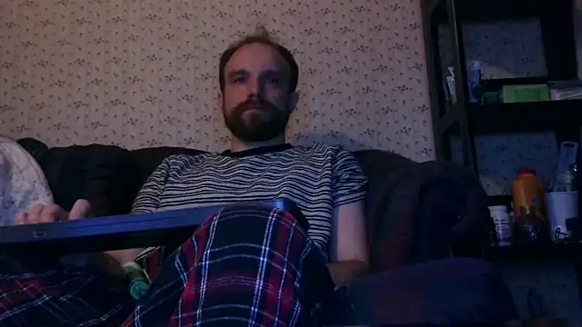 Snapshot of hpluvsplata chatting on 07-12-26, 03:52 hpluvsplata online show from 07-12-26, 03:52