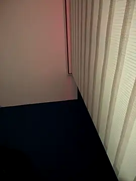 Roxxannne online show from 12-18-25, 12:06