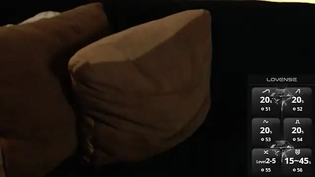 Snapshot of MaxRouger chatting on 12-03-25, 11:08 MaxRouger online show from 12-03-25, 11:08