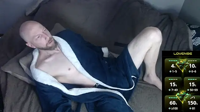 Snapshot of MaxRouger chatting on 03-02-26, 04:36 MaxRouger online show from 03-02-26, 04:36