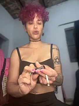 Snapshot of Alicbranca chatting on 11-09-25, 04:11 Alicbranca online show from 11-09-25, 04:11