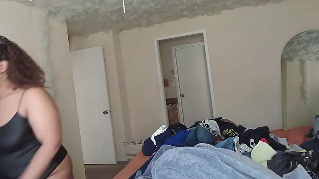 EntitledMistress online show from 02-24-26, 05:00