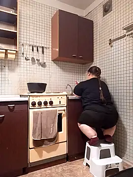 Janiffer MiMi online show from 11-25-25, 09:59