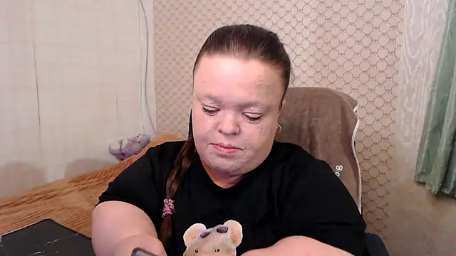 Janiffer MiMi online show from 05-14-26, 05:53