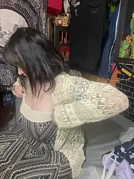 Snapshot of 1-800-FUCKYOU chatting on 03-13-25, 01:21 1-800-FUCKYOU online show from 03-13-25, 01:21