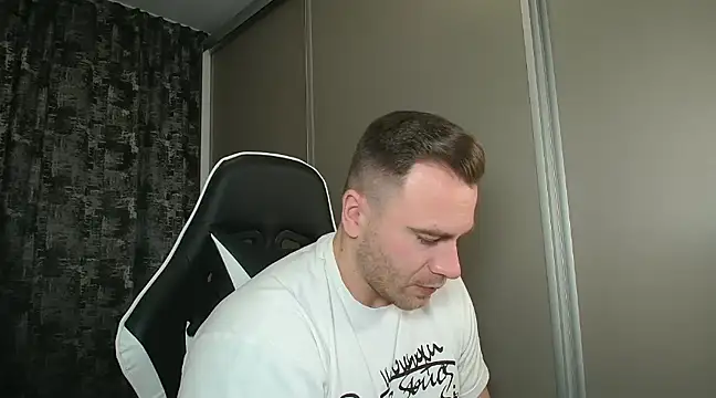 Thori92 online show from 01-25-25, 03:41