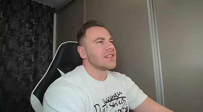 Thori92 online show from 01-25-25, 06:46