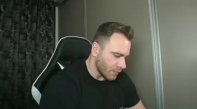 Thori92 online show from 02-02-25, 04:54