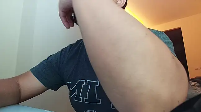 VonDoomdelToro online show from 02-11-25, 05:16