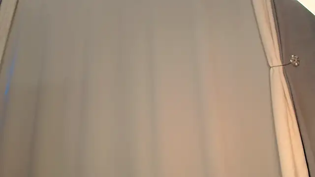 Snapshot of Tremendous_blondie chatting on 07-19-26, 03:16 Tremendous blondie online show from 07-19-26, 03:16