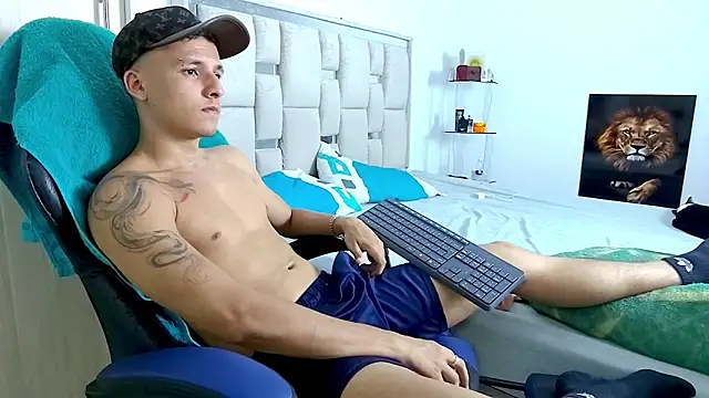 Andrew lovely18 online show from 02-17-26, 03:03