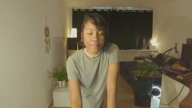 Therainqueen online show from 01-13-26, 11:15