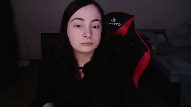 Laralianna online show from 02-10-26, 08:57