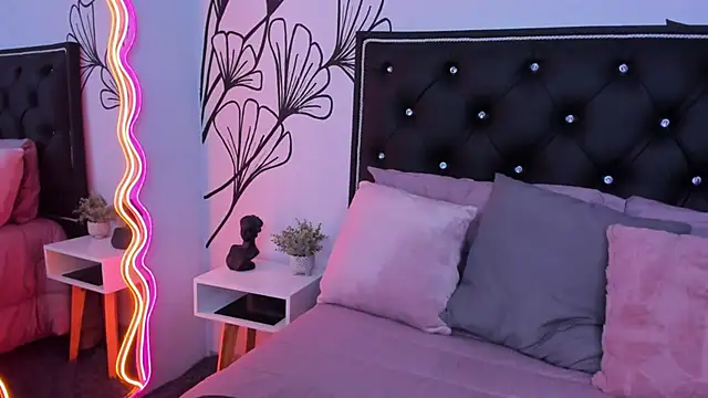 Snapshot of Sweet_Ariadna_ chatting on 06-14-26, 12:18 Sweet Ariadna online show from 06-14-26, 12:18