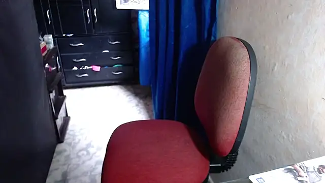 Barbiegomez online show from 10-08-25, 05:54