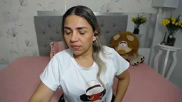 Snapshot of cum_bigass chatting on 07-02-26, 12:11 cum bigass online show from 07-02-26, 12:11