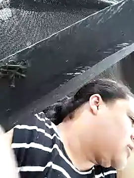 Snapshot of Monseratte21 chatting on 02-01-25, 04:33 Monseratte21 online show from 02-01-25, 04:33