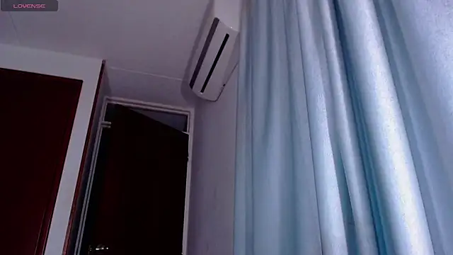 Snapshot of TastyTrap_18 chatting on 06-23-26, 03:48 TastyTrap 18 online show from 06-23-26, 03:48