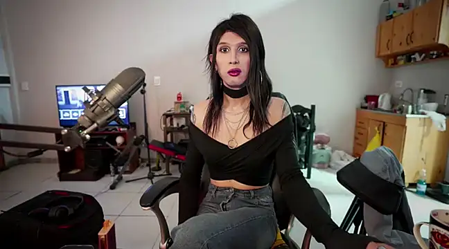 Snapshot of brenda_nataliaok chatting on 03-20-25, 05:57 brenda nataliaok online show from 03-20-25, 05:57