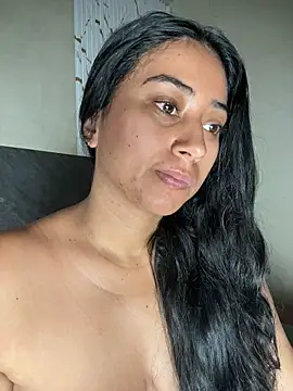 Valentinne z online show from 07-30-26, 10:36