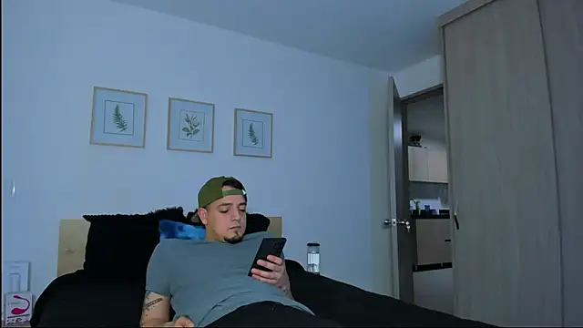 alejandro calderon1 online show from 12-14-25, 01:22