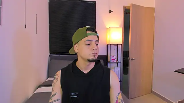 alejandro calderon1 online show from 04-11-26, 05:23