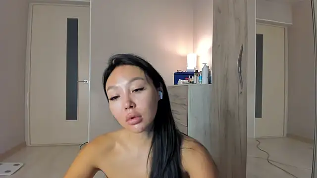 Snapshot of keiko_hot chatting on 06-15-26, 02:36 keiko hot online show from 06-15-26, 02:36