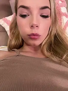 GentleRossi online show from 03-07-25, 09:48