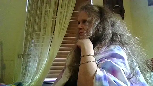 DestineeLoverGirl online show from 06-18-26, 01:59